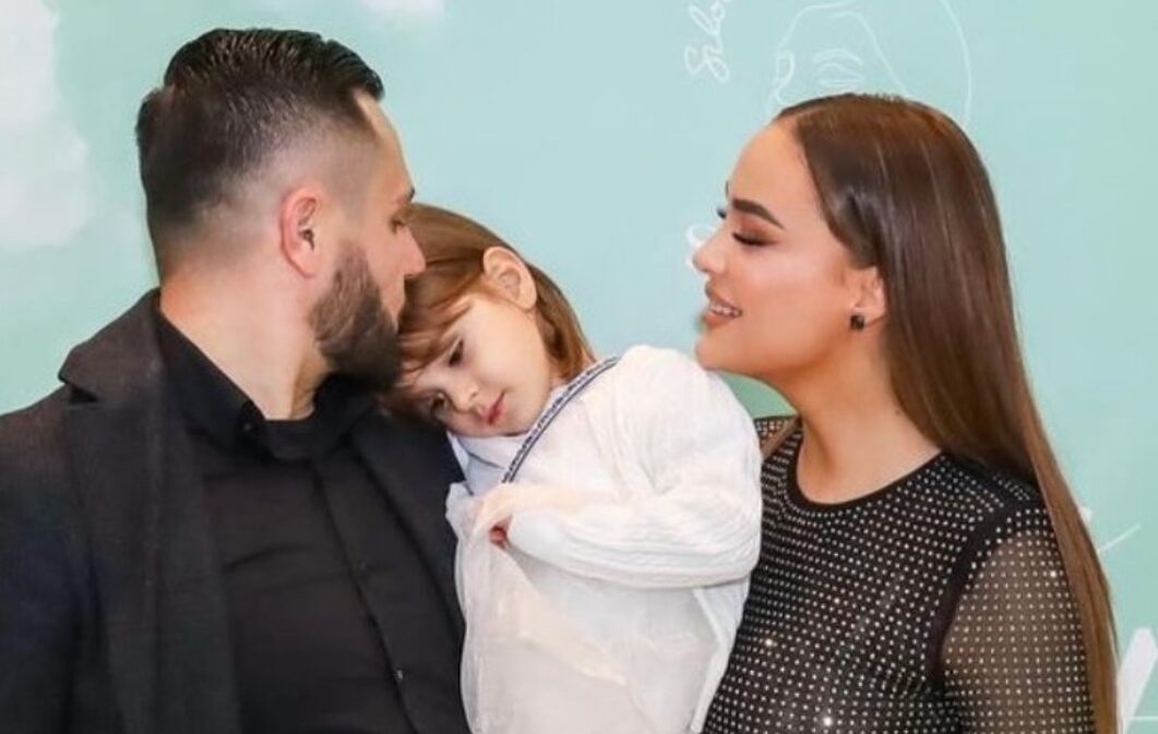 Xhensila dhe Besi bëhen bashkë për Festën e Abetares së Ajkës, nuk mungojnë as urimet emocionuese