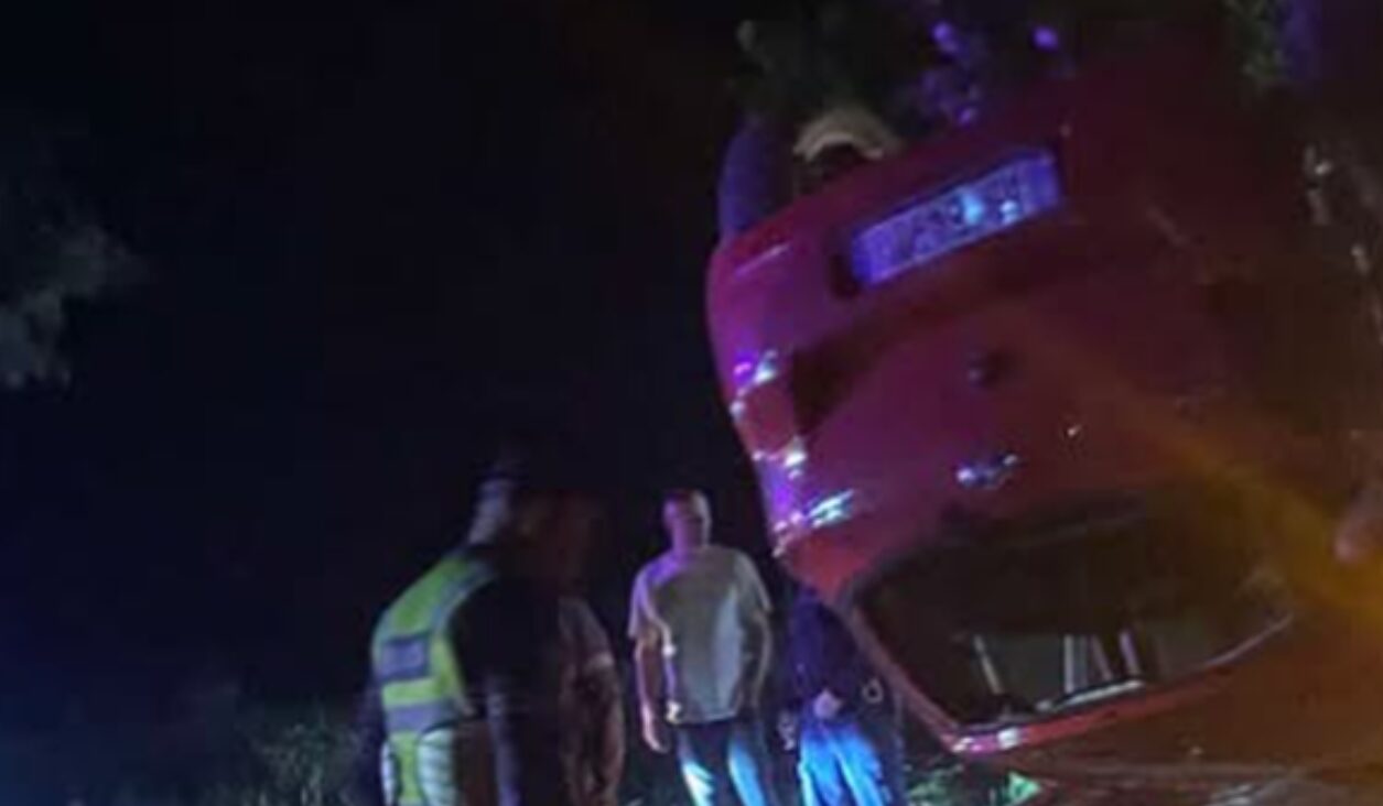 Aksident fatal në Durrës/ Makina përplaset me motorin, ndërron jetë 29-vjeçari